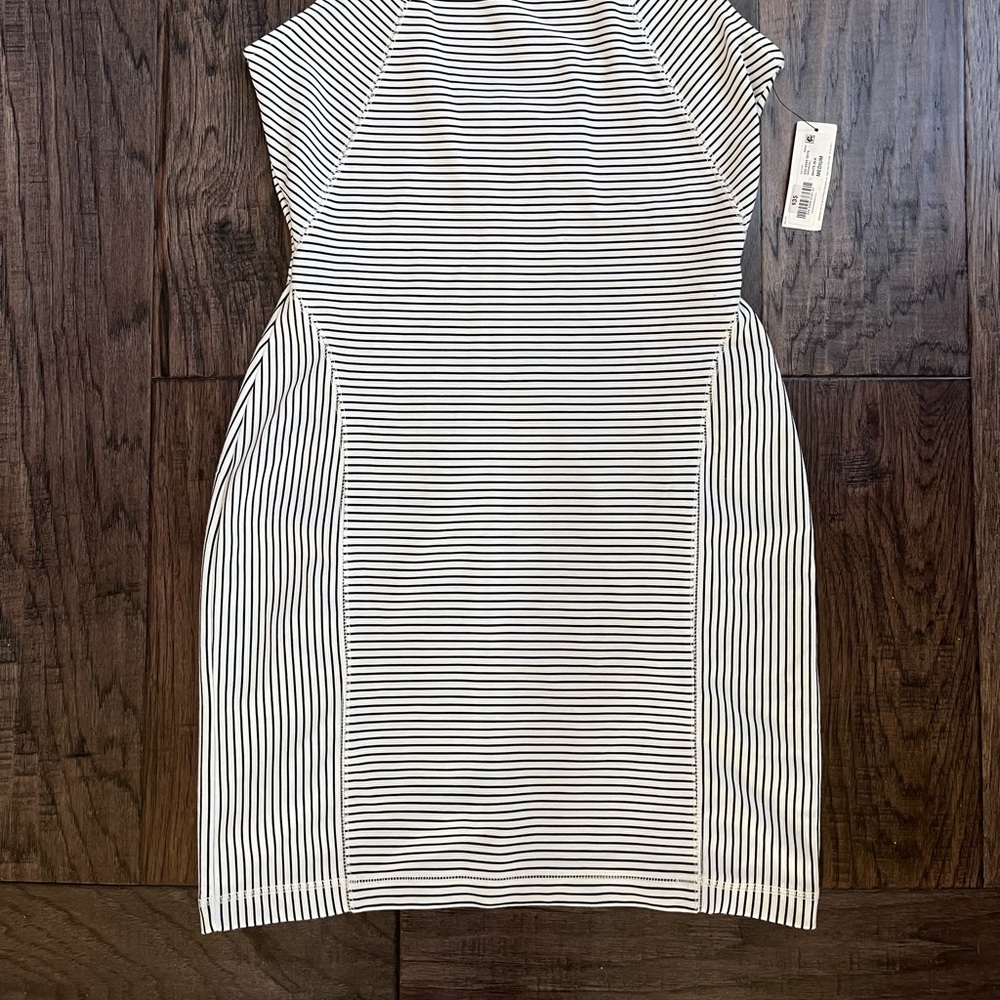 NWT Striped Bodycon Contoured Zip Back Dress - Picture 8 of 9